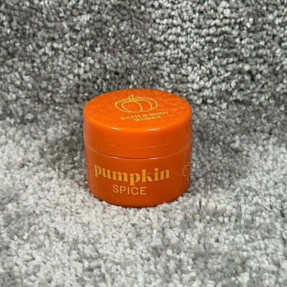 Bath &‎ Body Works Lip Scrub Pumpkin Spice Orange Exfoliating Unisex 0.5 oz